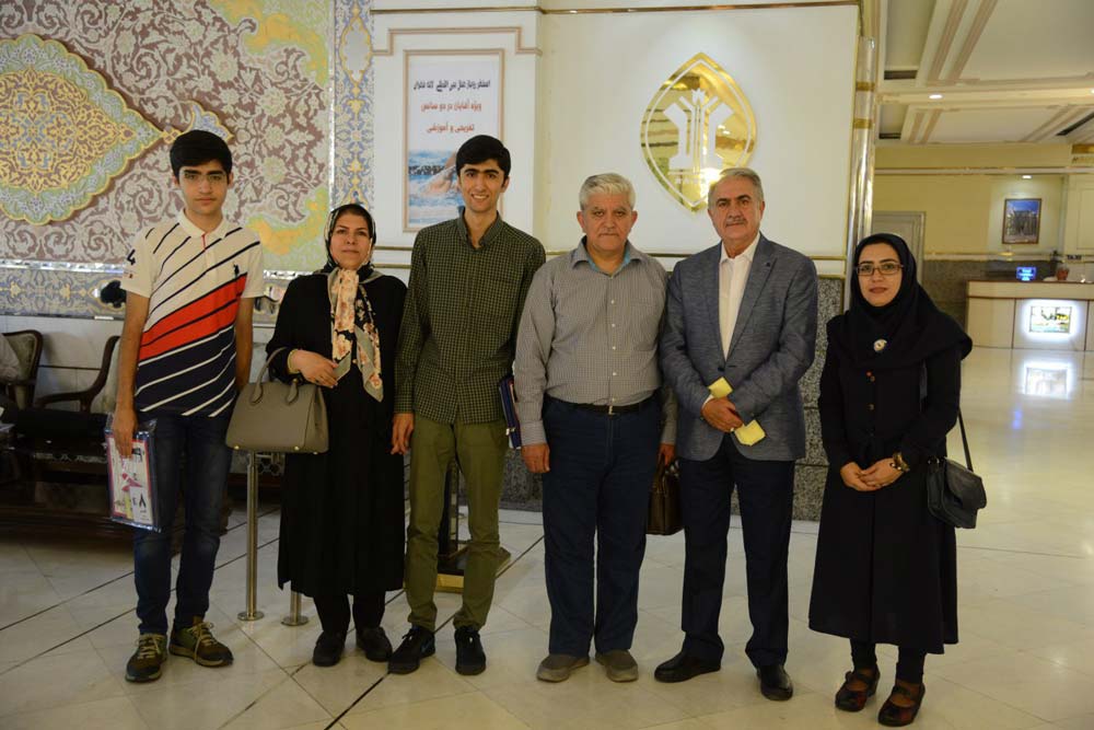 پدر و مادر امیرحسن قاسمی، رتبه‌ی 7 تجربی از تبریز