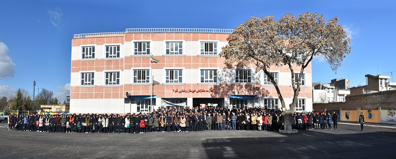 بنیاد قلم چی 3 مدرسه به دانش آموزان میاندوآب اهدا کرد - تصویر 1