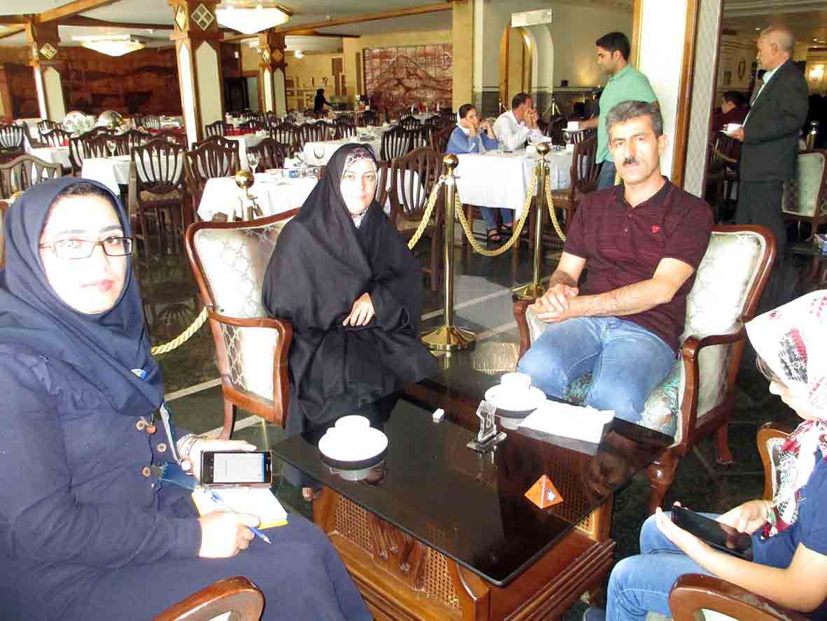 گفتوگوی کاظم قلمچی با امیرحسین استقامت، رتبهی 8 ریاضی کشور از یزد گفتوگوی کاظم قلمچی با امیرحسین استقامت، رتبهی 8 ریاضی کشور از یزد