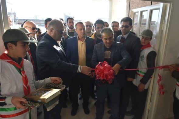 بنیاد قلم چی 3 مدرسه به دانش آموزان میاندوآب اهدا کرد - تصویر 12