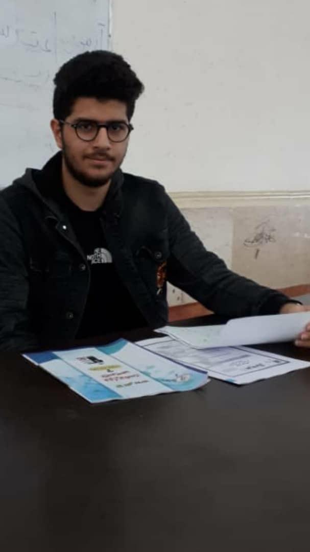 سیاوش کیانپور، دانشآموز برتر تجربی در یک نگاه سیاوش کیانپور، دانشآموز برتر تجربی در یک نگاه