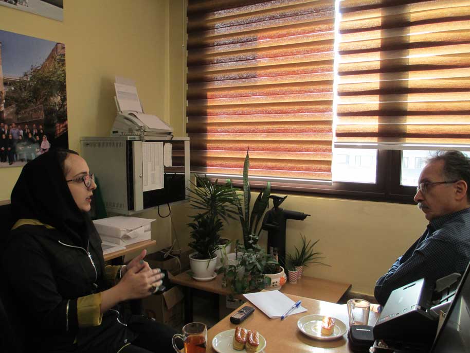 سپیده پشت‌دار، رتبه‌ی ۸ تجربی منطقه‌ی ۲ از اردبیل