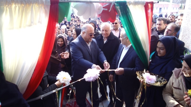 بنیاد قلم چی 3 مدرسه به دانش آموزان میاندوآب اهدا کرد - تصویر 2