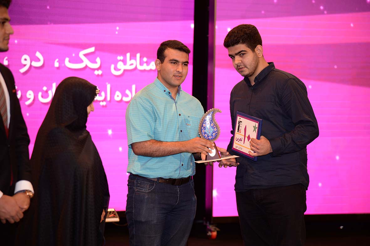 پدر و مادر عرفان روحانی، رتبهی ۱۰ تجربی از خوی پدر و مادر عرفان روحانی، رتبهی ۱۰ تجربی از خوی
