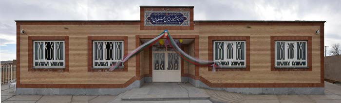 افتتاح مدرسه اهدایی بنیاد قلم چی در روستای گورخار صالح آباد - تصویر 2