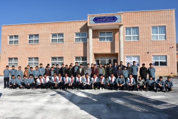 افتتاح مدرسه 6 کلاسه بنیاد قلم چی در شهر گلشن (دهاقان اصفهان) - تصویر 2