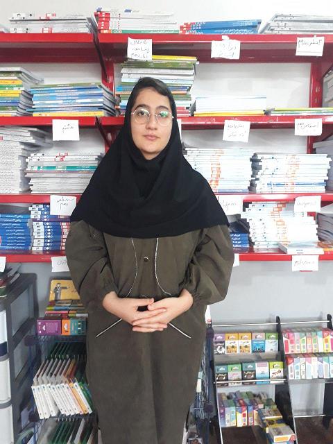 زهره عباسی لیاسی، دانشآموز دوازدهم ریاضی از کلاچای با میانگین تراز 7685 زهره عباسی لیاسی، دانشآموز دوازدهم ریاضی از کلاچای با میانگین تراز 7685