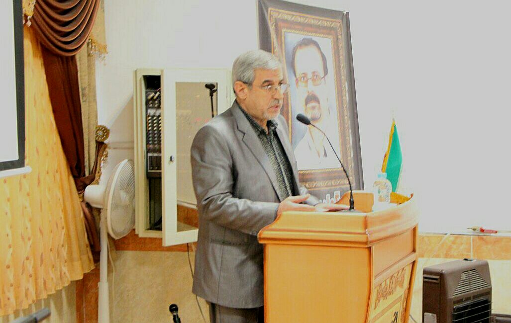 سیدمصطفی طباطبایی، دبیر ادبیات فارسی سیدمصطفی طباطبایی، دبیر ادبیات فارسی